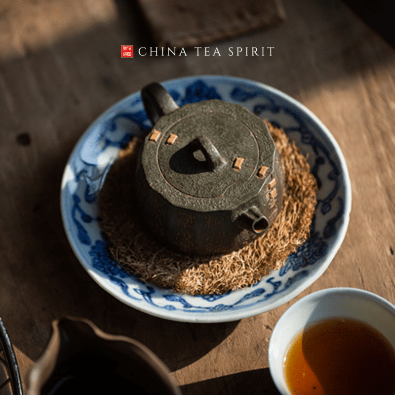 Duanni Lvni Qin Quan Yixing Teapot