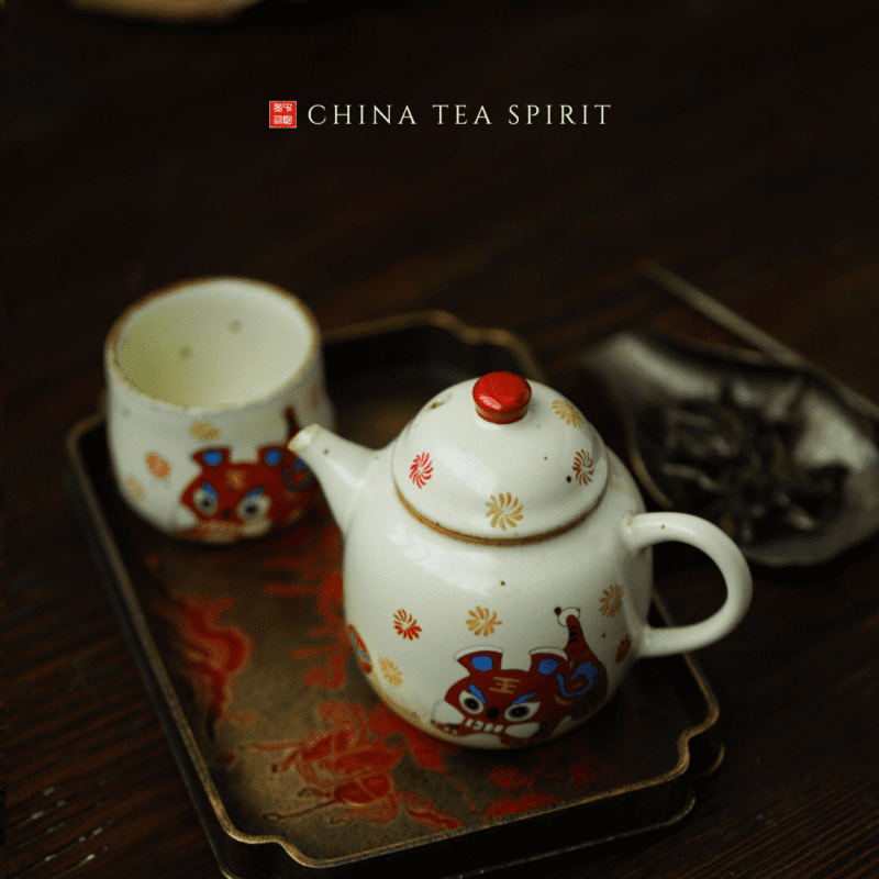 Cloth Tiger Kung Fu Teapot