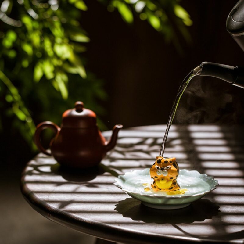 Handmade Ceramic Cute Baby Leopard Wealth Attracting Tea Pet
