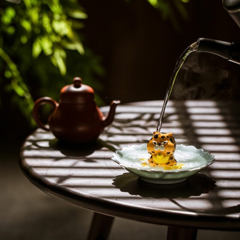 Handmade Ceramic Cute Baby Leopard Wealth Attracting Tea Pet