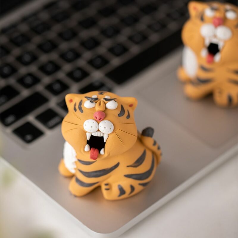 Handmade Hand-painted Ceramics Baby Tiger Tea Pet