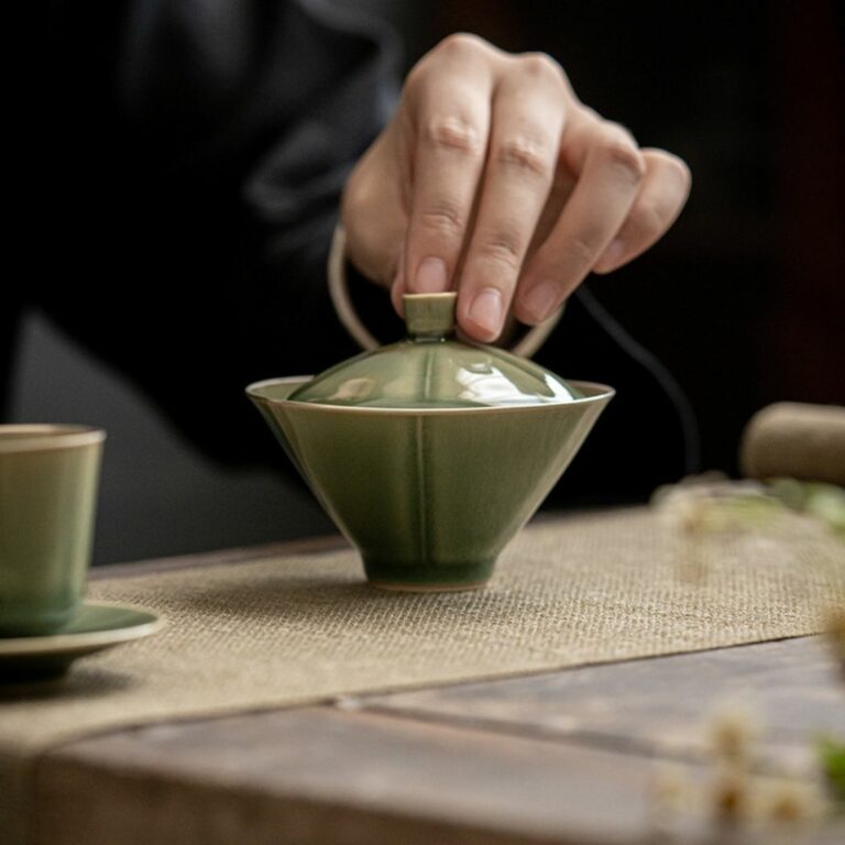 Yue Ware Ceramic Conical Hat Shape Gaiwan
