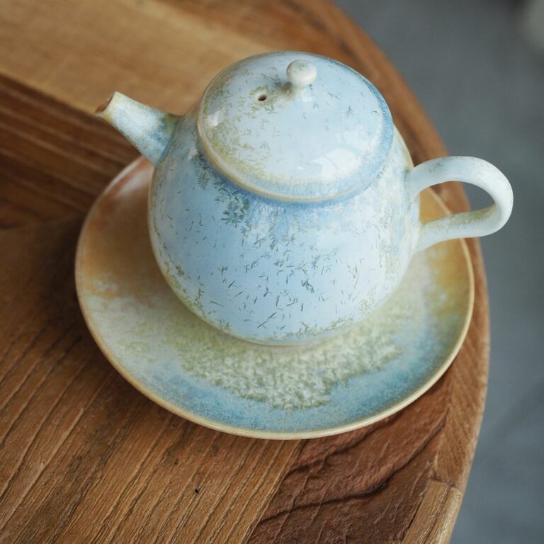 Handmade Kiln Transmutation Ceramic Pine Needle Pattern Kung Fu Teapot