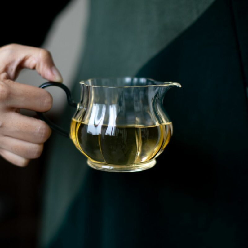 Simple Chic Glass Handle Glass Apple Shape Fair Cup Gong Dao Bei