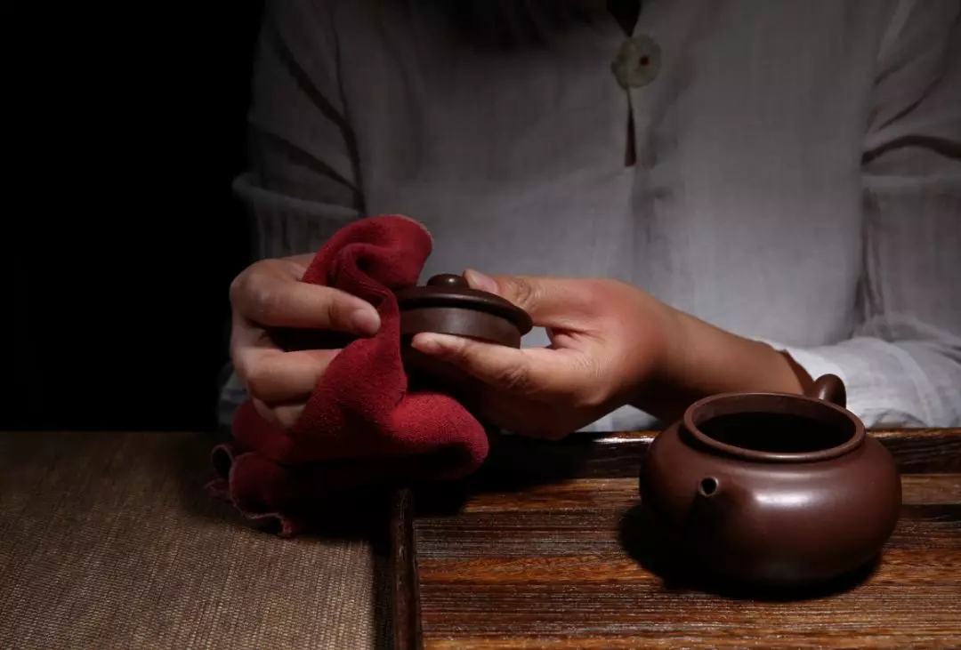 Caring for Your Yixing Teapot Essential Tips for Cleaning, Maintenance
