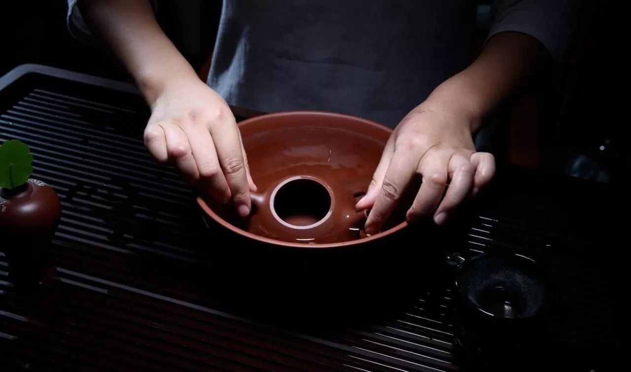 Caring for Your Yixing Teapot Essential Tips for Cleaning, Maintenance