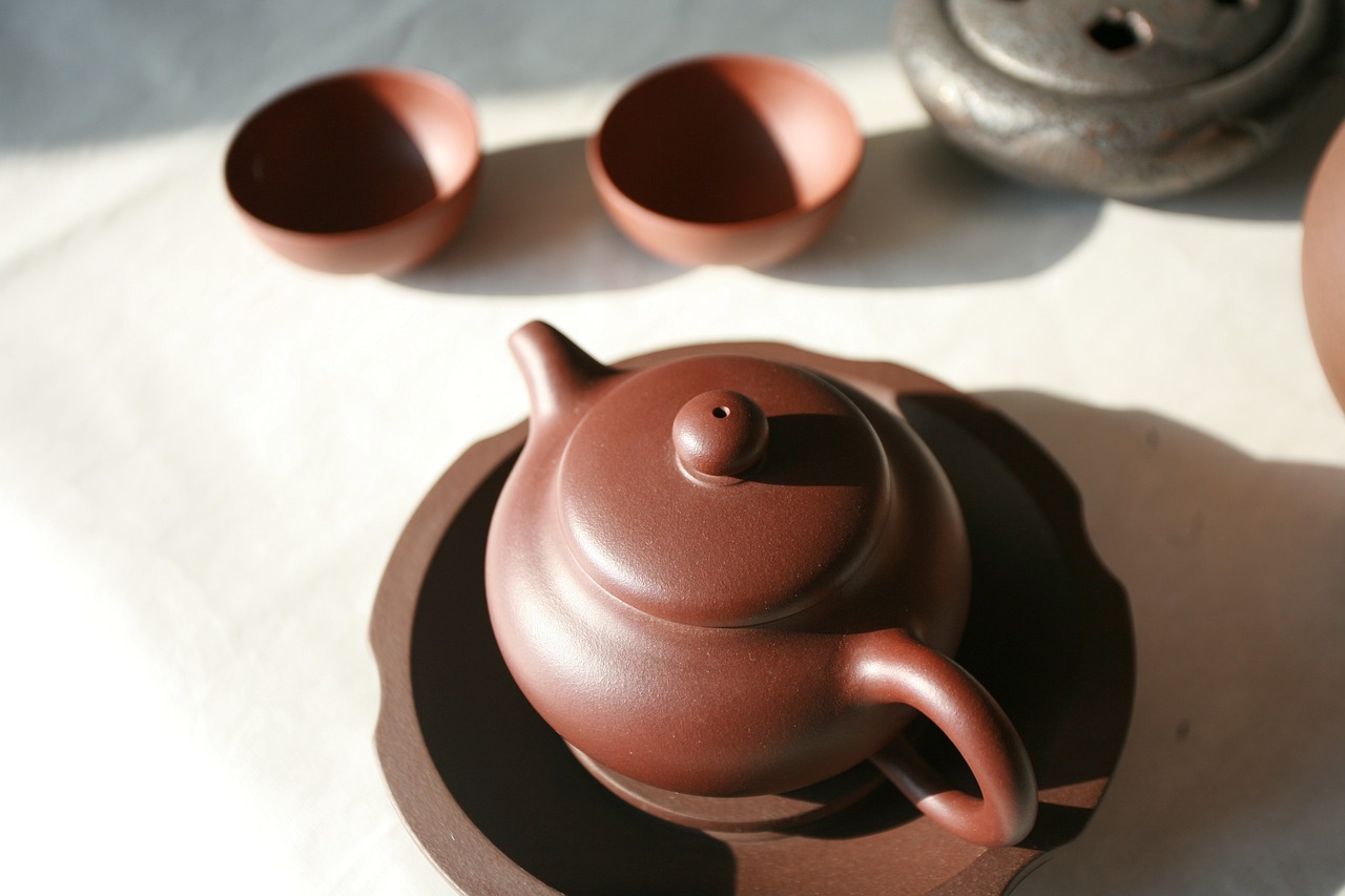 Uncovering the History of Yixing Teapots A Journey Through Time