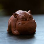 Creative Zisha Yixing Clay Cute Little Sleepy Gold-swallowing Beast Tea Pet