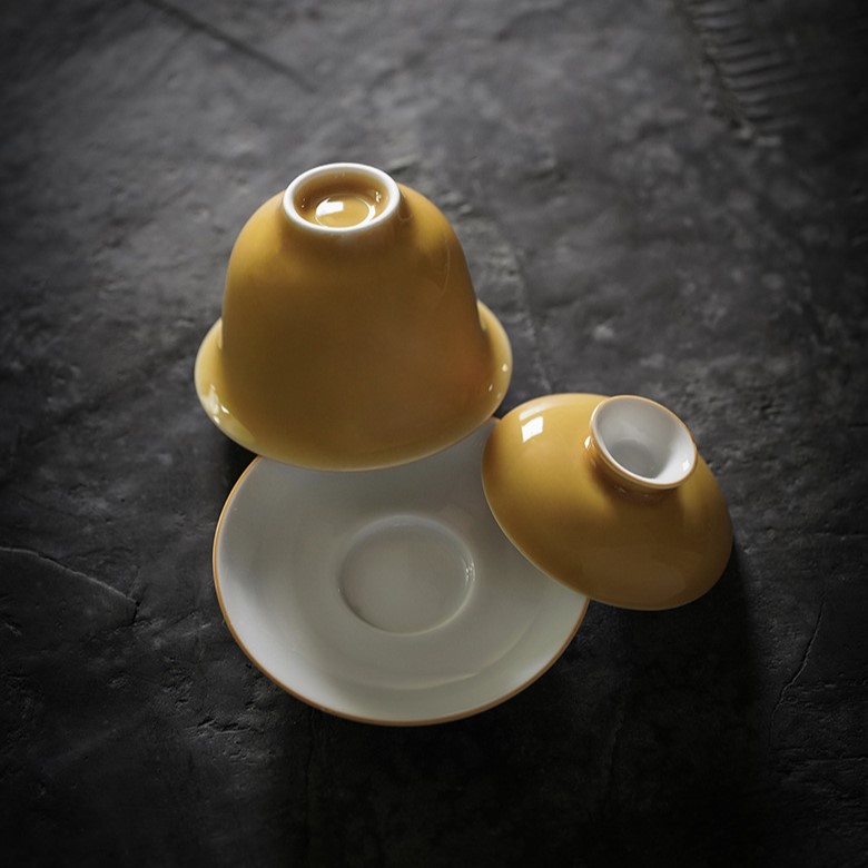 Colored Glaze Ceramic Moon Yellow 140ml Gaiwan (3) Colored Glaze Ceramic Moon Yellow 140ml Gaiwan