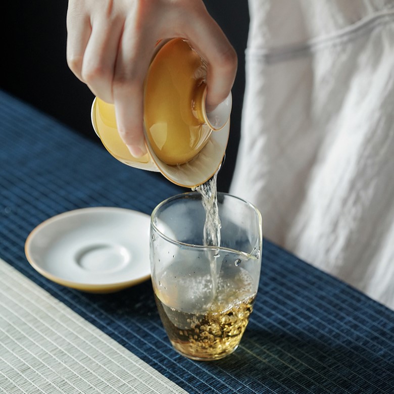 Colored Glaze Ceramic Moon Yellow 140ml Gaiwan (6) Colored Glaze Ceramic Moon Yellow 140ml Gaiwan