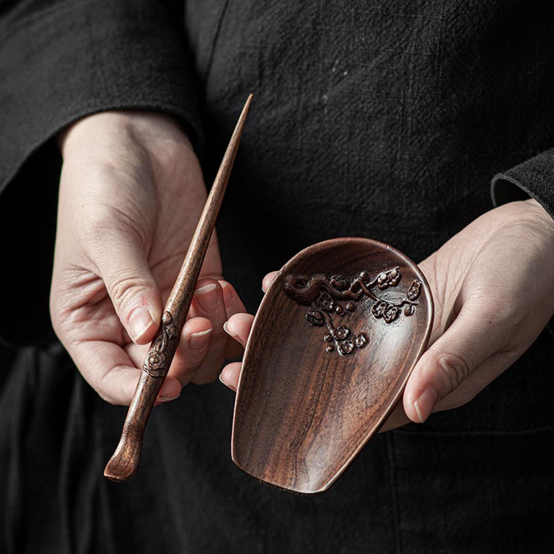 Aesthetic Walnut Plum Blossom Carving Kung Fu ChaZe - China Tea Spirit