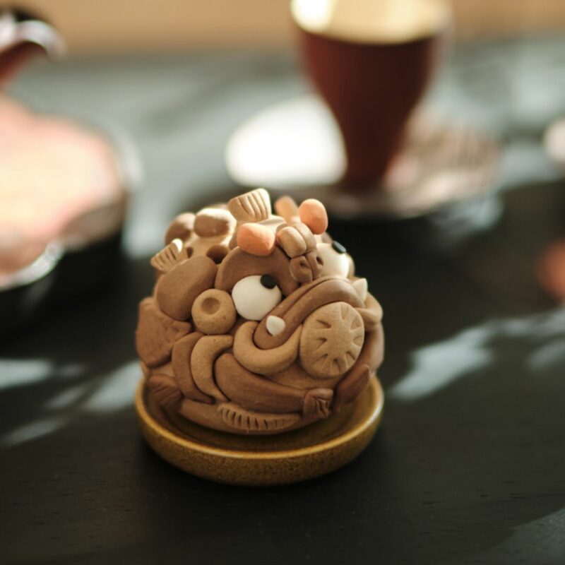 Handmade Creative Ceramic Baby Money Frog Incense Holder Tea Pet