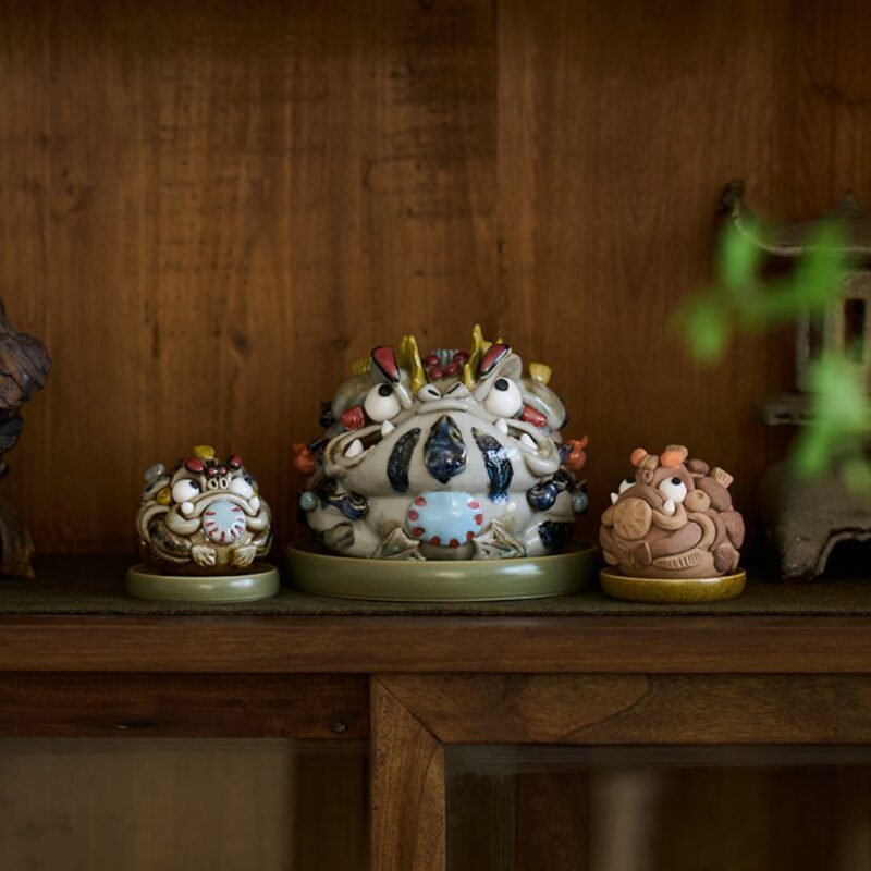 Handmade Creative Ceramic Baby Money Frog Incense Holder Tea Pet