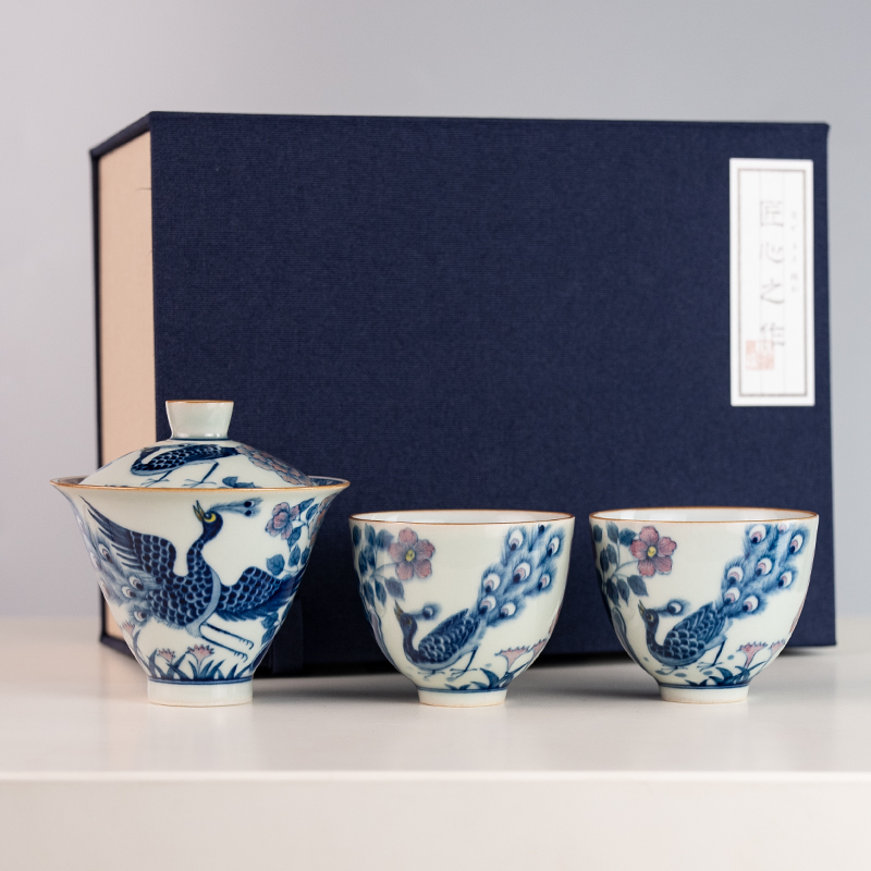 Handmade Hand-painted Ceramic Dance Of The Peacock 100ml Gaiwan (1)