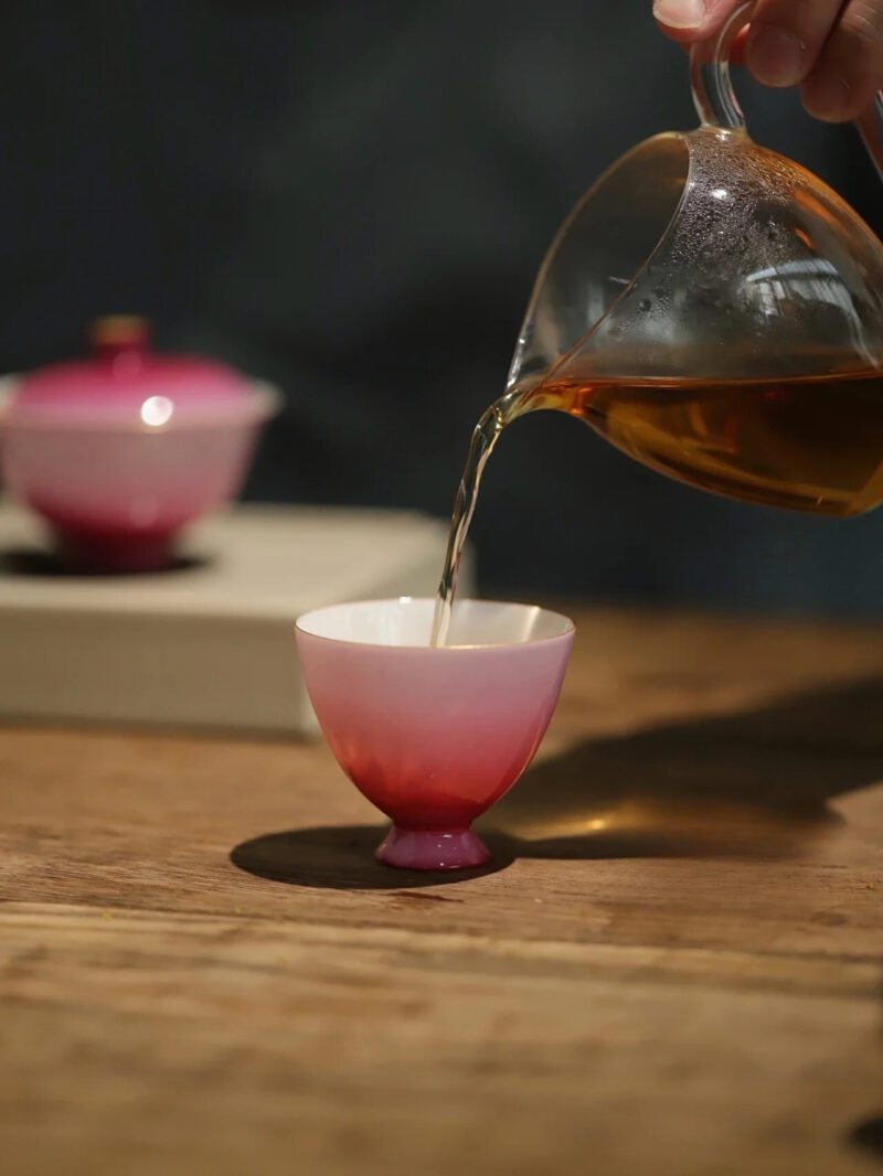 Blushing Girl Gradient Pink Premium Designer 110ml Gaiwan