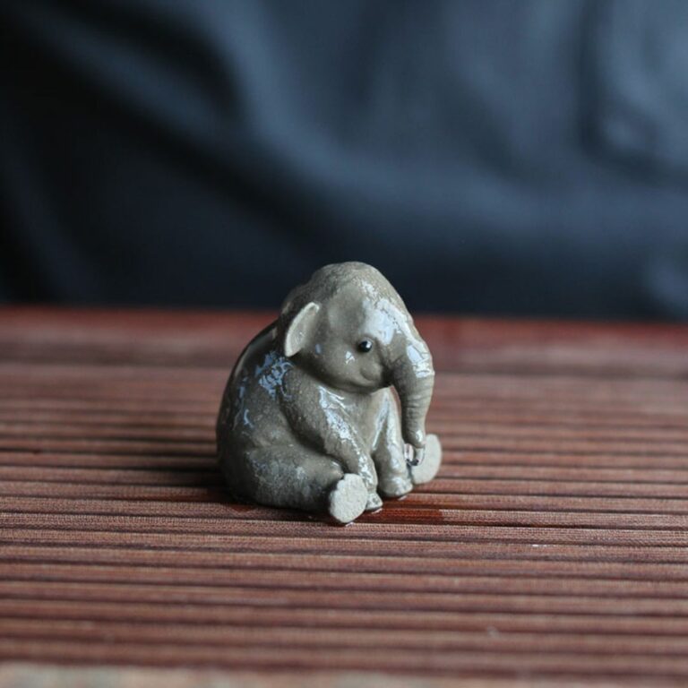 Creative Zisha Yixing Clay Cute Little Sitting Elephant Tea Pet