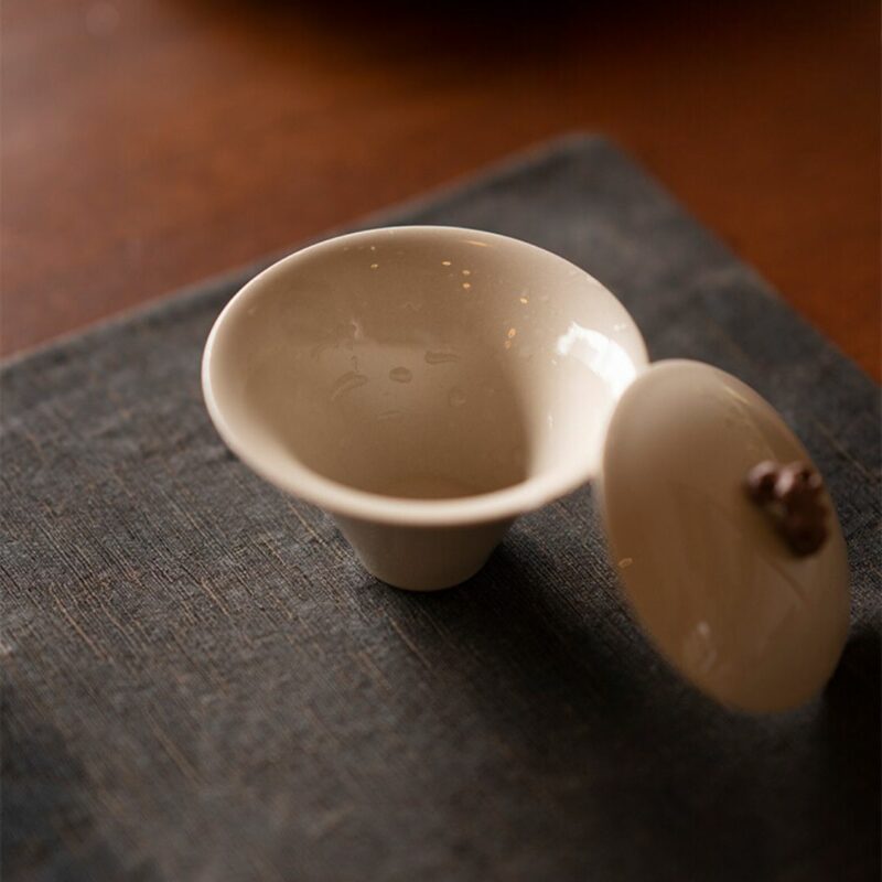 Handmade Porcelain White Duanni Taihu Lake Stone Gaiwan