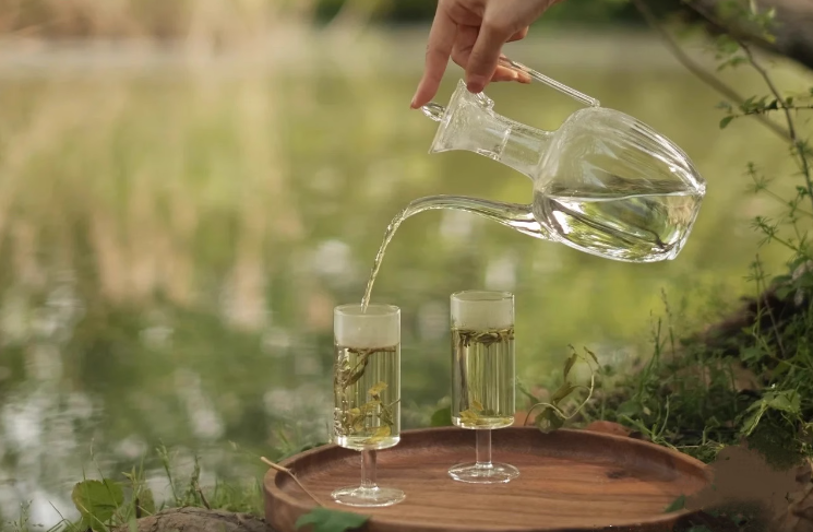 glass teapot