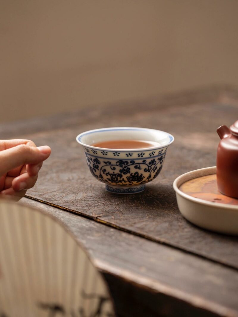 Qinghua Ceramic Twined Lotus 100ml Tea Cup