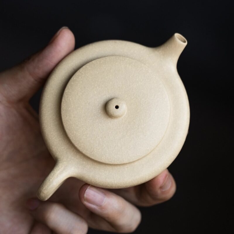 Ben Shan Lvni Bian Chen 90ml Yixing Teapot