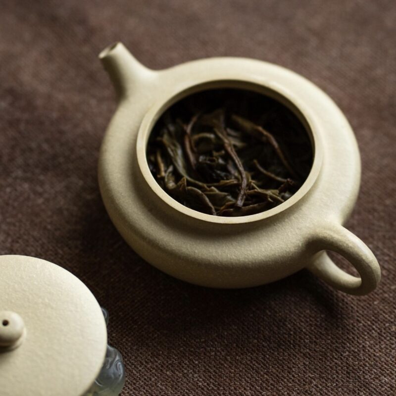 Ben Shan Lvni Bian Chen 90ml Yixing Teapot