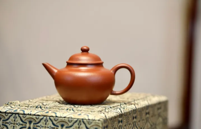 Shui Ping Yixing Teapot