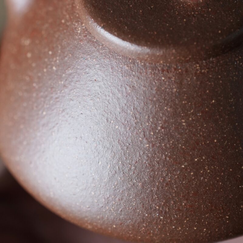 xr:d:DAF_GTBGYSQ:5,j:968695140467468106,t:24031009 Jiang Po Ni Zi Ye Shi Piao 150ml Yixing Teapot