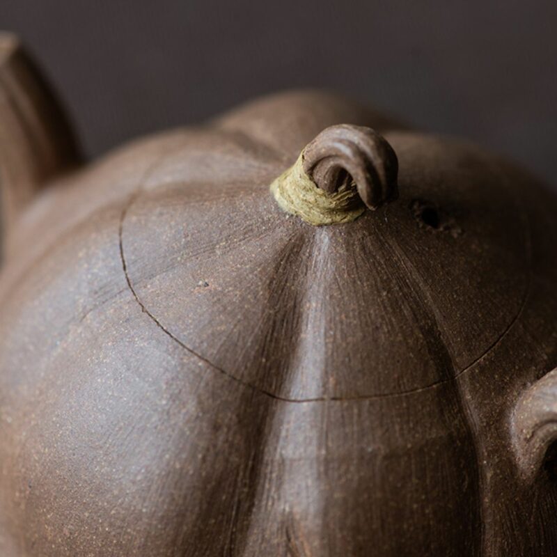 Duanni Lotus Pod 110ml Yixing Teapot