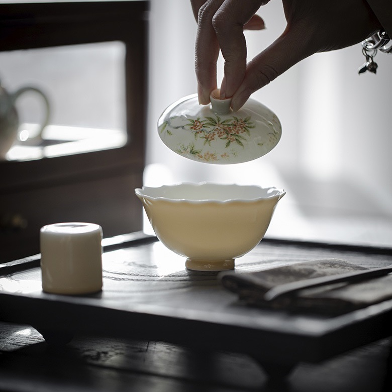 20240222_115512880_iOS Hand painted Ceramic Osmanthus Flower Petal 90ml Gaiwan