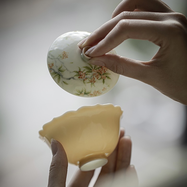 20240222_115513127_iOS Hand painted Ceramic Osmanthus Flower Petal 90ml Gaiwan