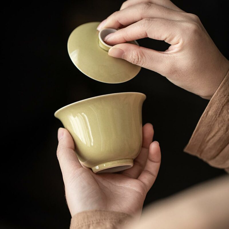 434-2 Colored Glaze Ceramic Bean Green 140ml Gaiwan