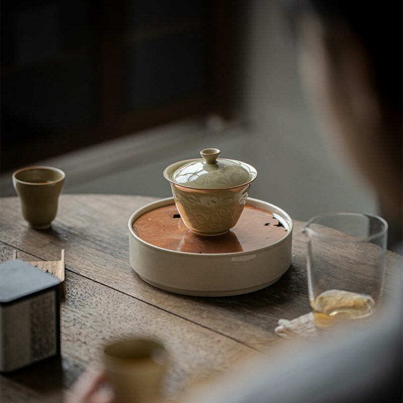 438-11 Relief Sculpture Ceramic Ding Ware Succulent Branch 130ml Gaiwan