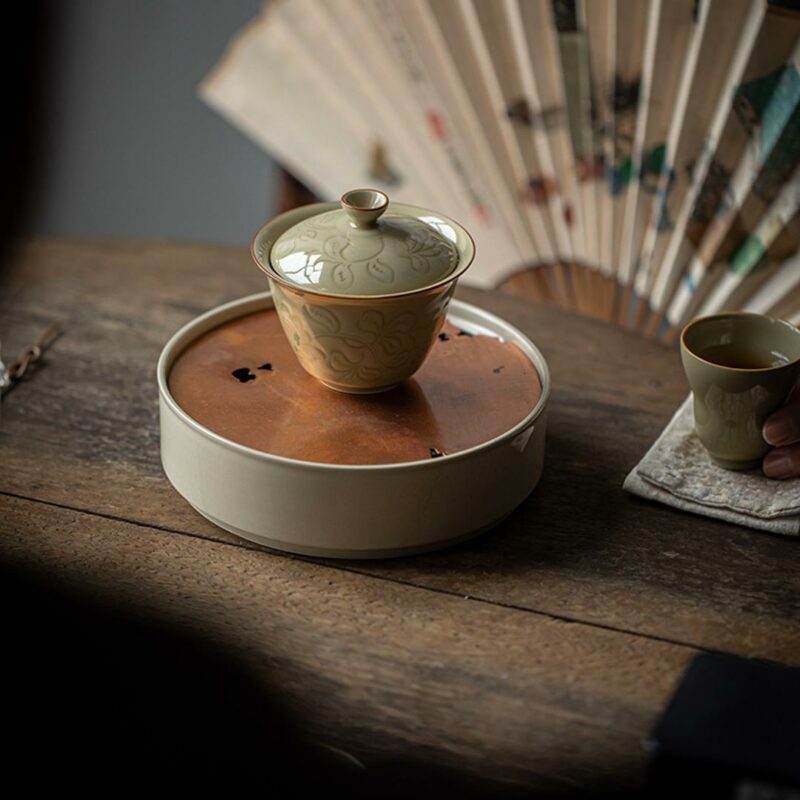 438-8 Relief Sculpture Ceramic Ding Ware Succulent Branch 130ml Gaiwan
