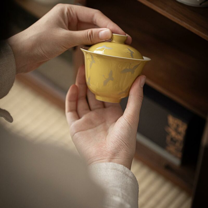 442-1 Gilt Silver Ceramic Crane Pattern Yellow Glaze 150ml Gaiwan