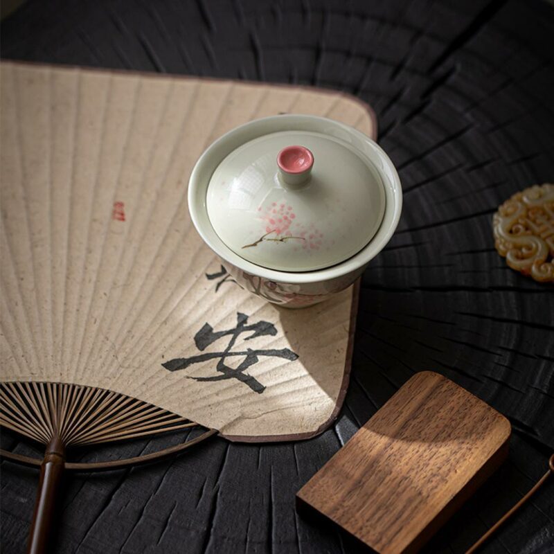 458-9 Hand painted Ceramic Sakura 135ml Gaiwan