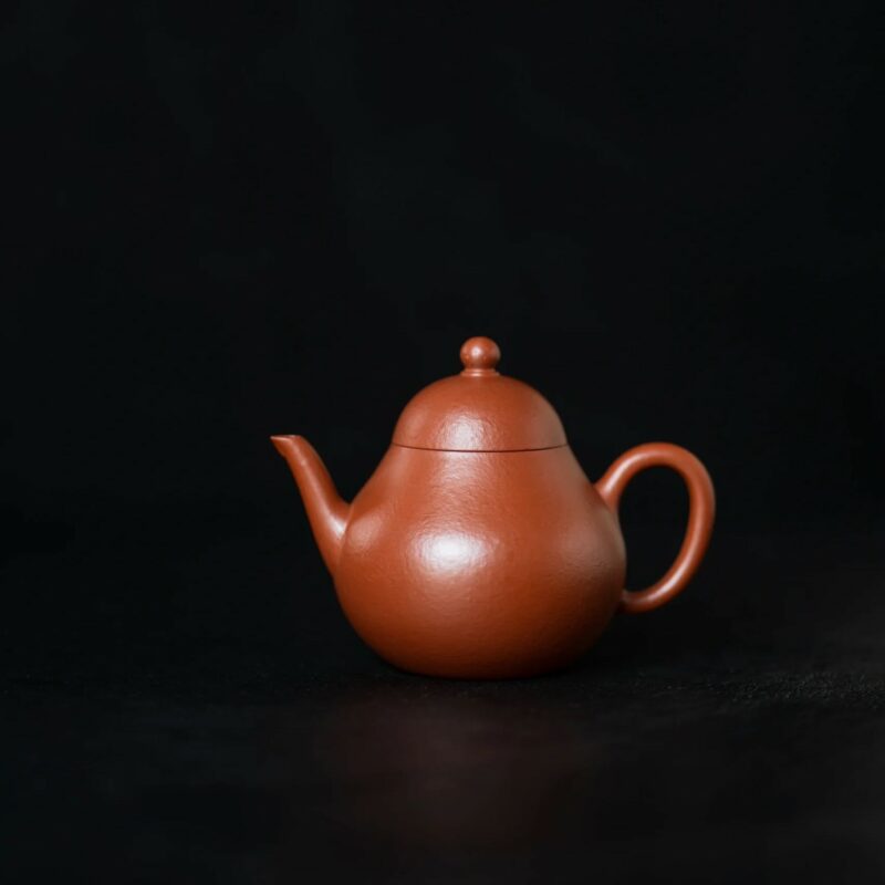 Zhuni Tall Pear 120ml Yixing Teapot