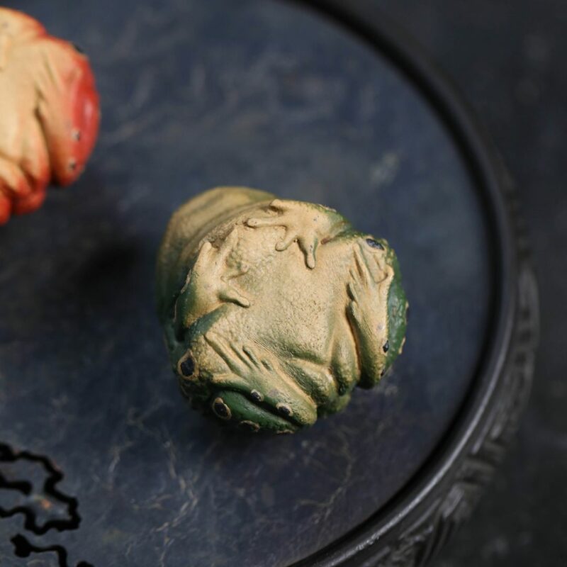 Handmade Zisha Yixing Clay Horned Frog Tea Pet (11) Handmade Zisha Yixing Clay Horned Frog Tea Pet