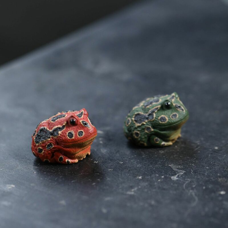 Handmade Zisha Yixing Clay Horned Frog Tea Pet (5) Handmade Zisha Yixing Clay Horned Frog Tea Pet