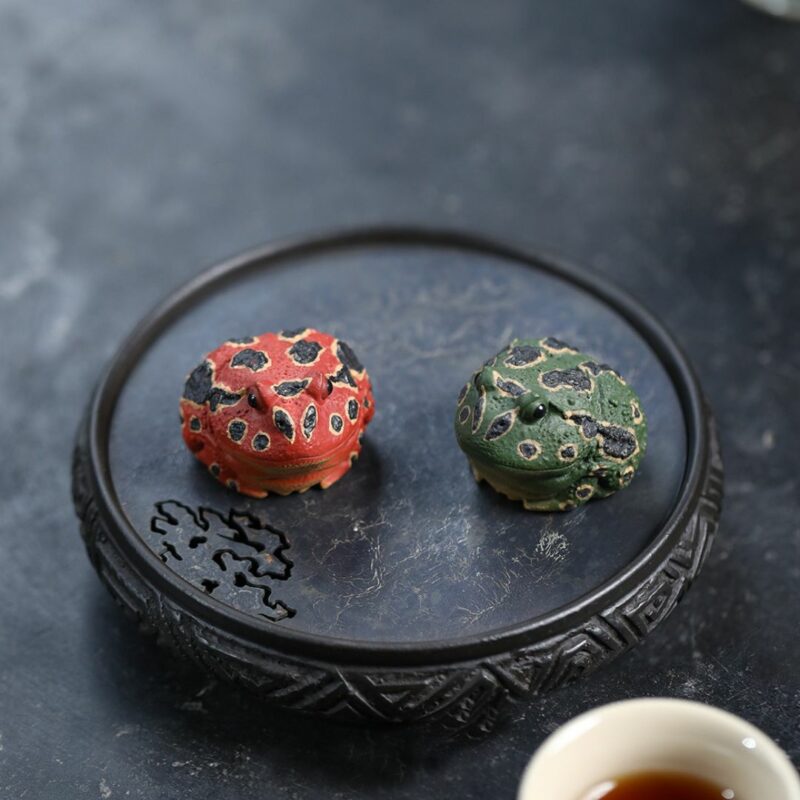 Handmade Zisha Yixing Clay Horned Frog Tea Pet (6) Handmade Zisha Yixing Clay Horned Frog Tea Pet