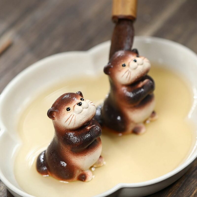 Handmade Zisha Yixing Clay Otter Tea Pet (2) Handmade Zisha Yixing Clay Otter Tea Pet