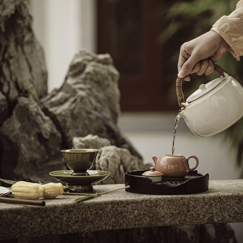 elegant-ceramic-grapefruit-red-glaze-125ml-teapot-6