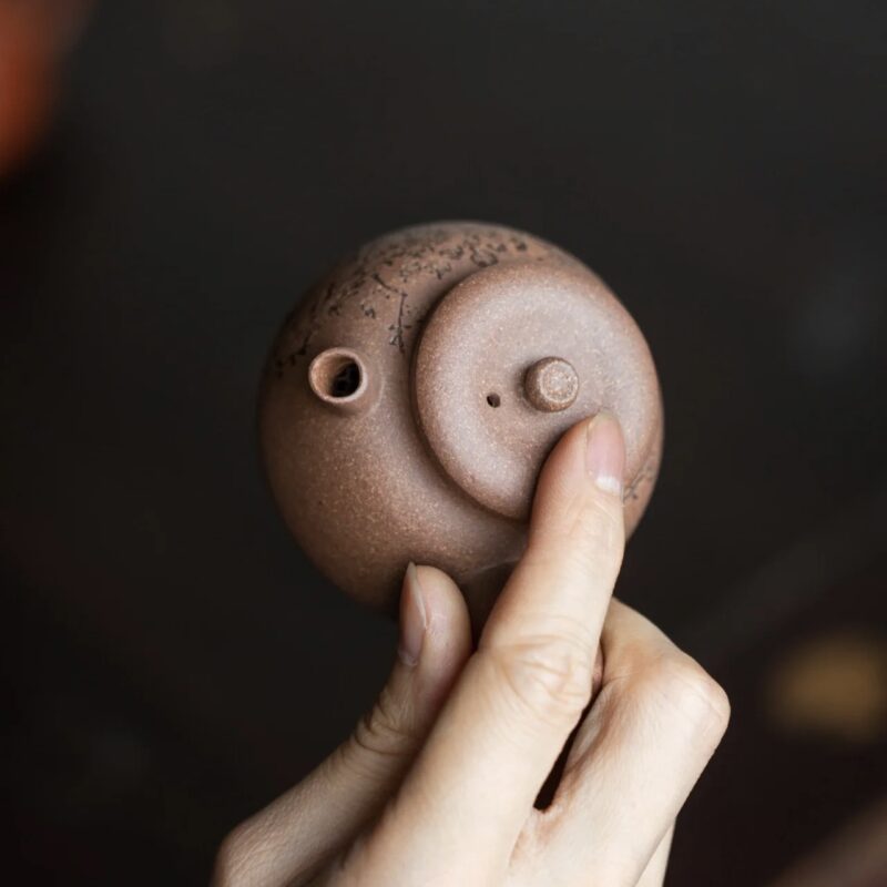 half-handmade-aged-duanni-bao-xiang-kyusu-120ml-yixing-teapot-4