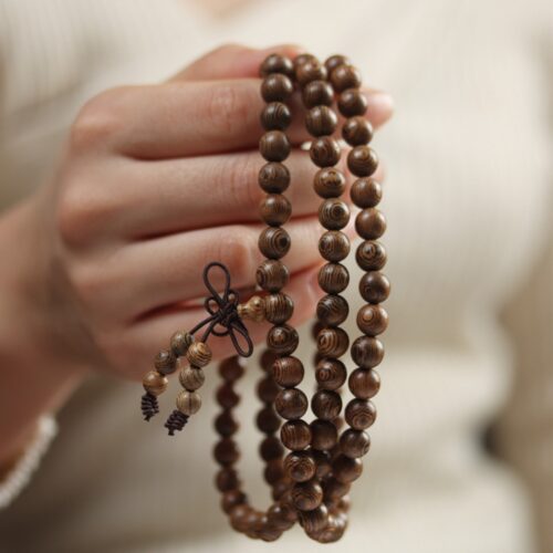 xr:d:DAGAenz5cBk:4,j:5011803221893038941,t:24032502 Vintage Bodhi Seed Chicken-wing wood 108 Bodhi Seed Bracelet