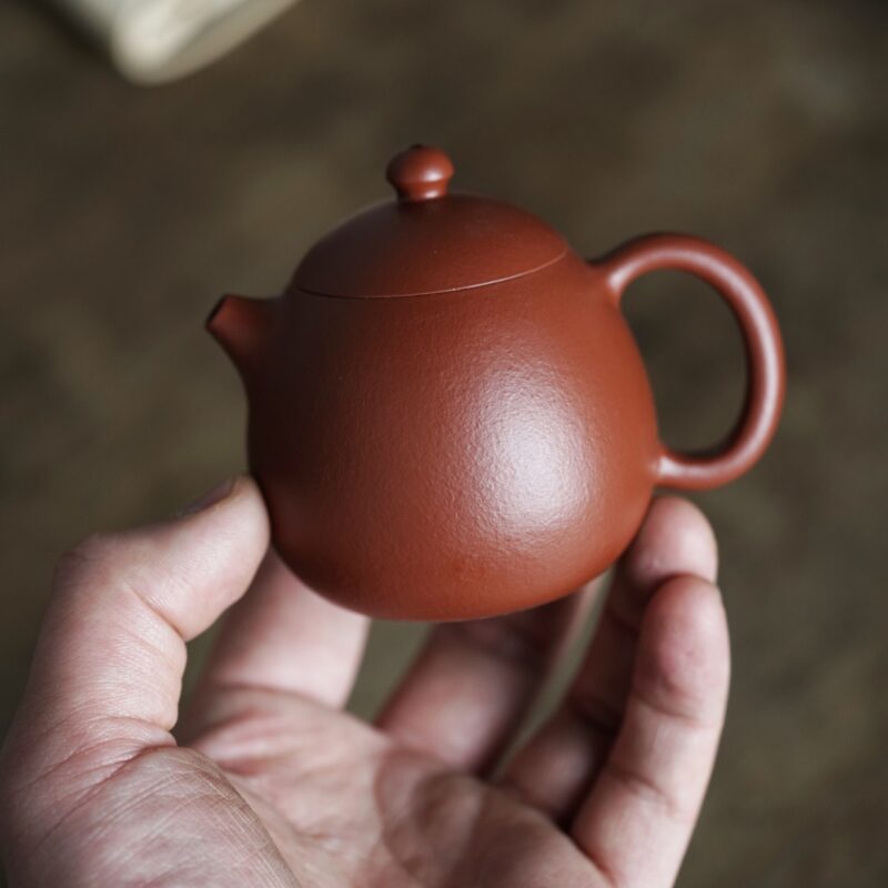 xr:d:DAF_YY-6m_M:4,j:4989284018795473651,t:24031309 Fully Handmade Zhuni Long Dan 100ml Yixing Teapot