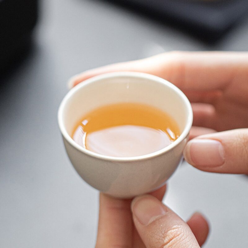 xr:d:DAF_YADVSvY:6,j:9077426576716577555,t:24031308 Portable Ceramic Tea Gentleman Tea Set