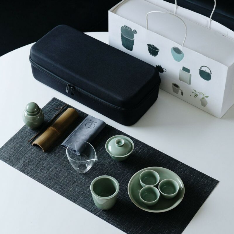 591-1 Yue Ware Ceramic Celadon Glaze 12 Piece Tea Set