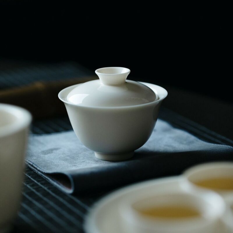 Elegant White Porcelain 12 Piece Chinese Tea Set
