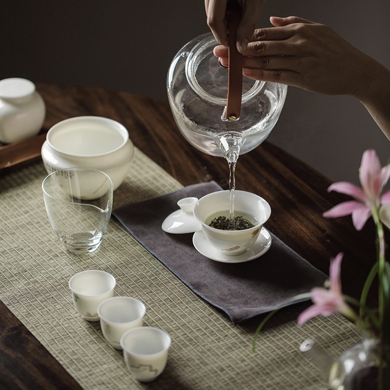 Hand painted White Porcelain 11 Piece Gong Fu Tea Set