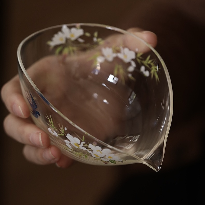 Elegant Glass Painting Boat Shape 180ml Fair Cup Gong Dao Bei