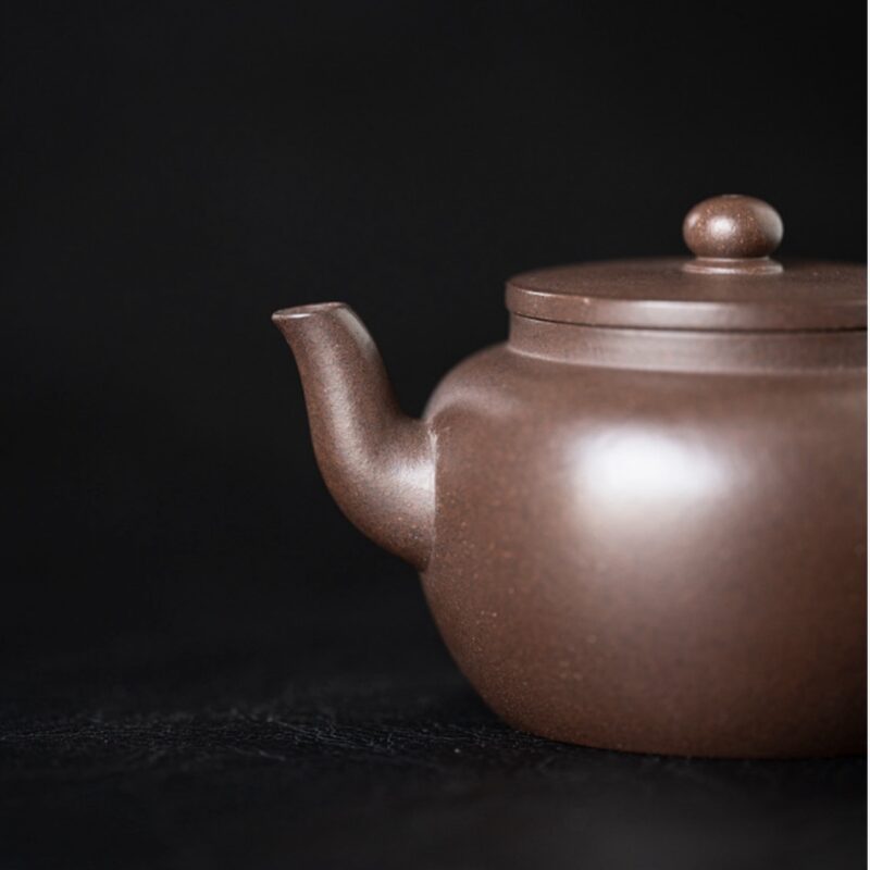 Aged Zini Flat Lid Lian Zi 170ml Yixing Teapot